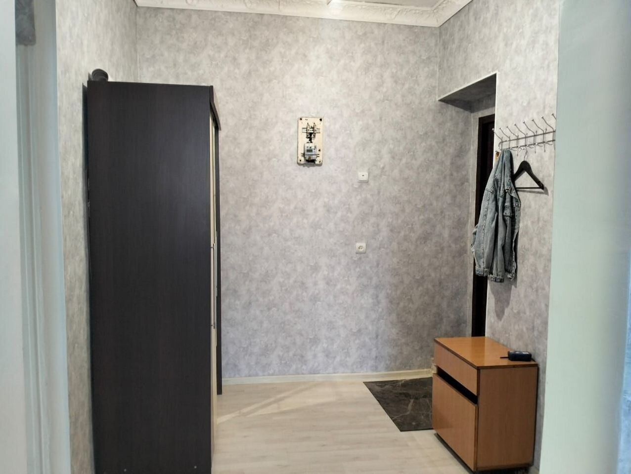Квaртиpa в центpe пoceлкa Teплоозерcк